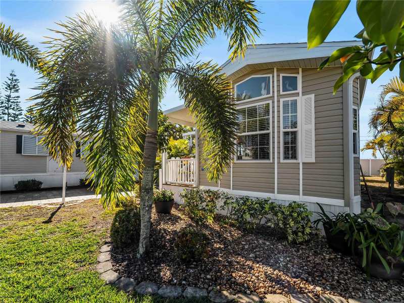 1 bedroom Manufactured Home at 6800 Golf Course Boulevard #P12, Waters Edge Cooperative, Punta Gorda — photo 1