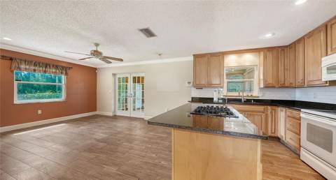 4090 Groveland Avenue, Sarasota FL - photo 6 of 6
