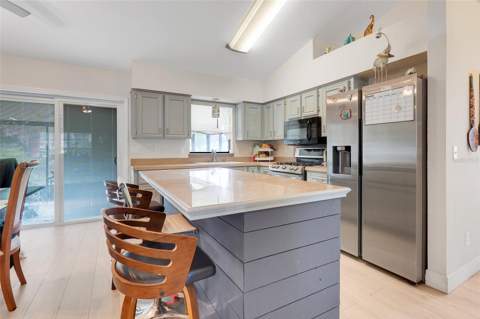 207 Howard Court, Mascotte FL - photo 10 of 29