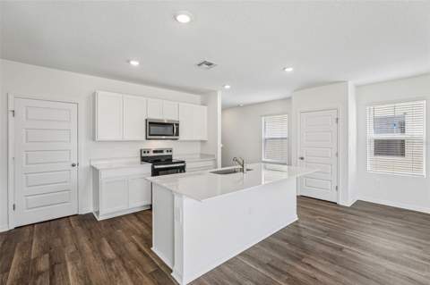 4227 Evernia Road, Tavares FL - photo 9 of 35