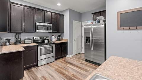 7745 NW 20th Way, Gainesville FL - photo 7 of 37