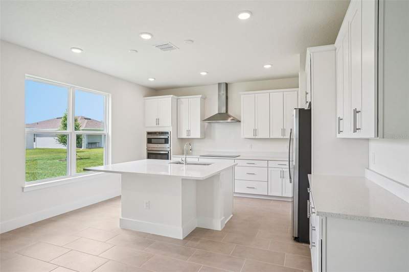 4 bedroom Single Family Residence at 30333 Emerald Forest Drive, Trailside Phase 1, Mount Dora — photo 4