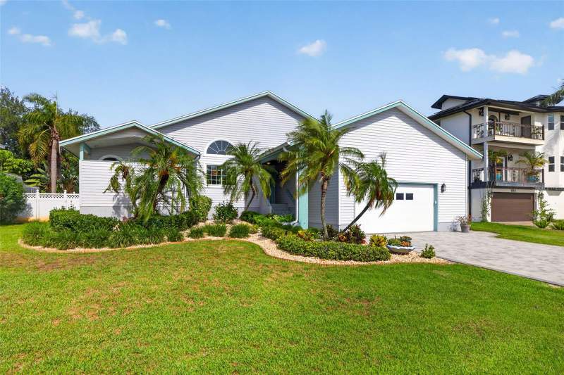 3 bedroom Single Family Residence at 615 Monte Cristo Boulevard, Tierra Verde Unit 1 4th Rep, Tierra Verde — photo 2