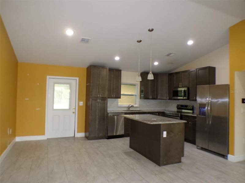 3 bedroom Single Family Residence at 3724 Tracy Street, Lehigh Acres, Fort Myers — photo 3