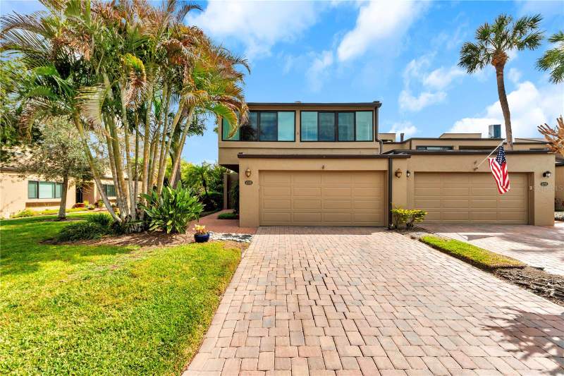 Carrollwood Village Rolling GrHomes for Sale in Tampa, FL