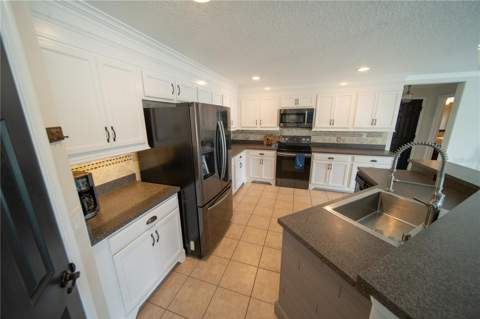 4621 Yellow Bay Drive, Kissimmee FL - photo 9 of 29