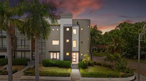 92 W Davis Boulevard, home for sale in Tampa 33606