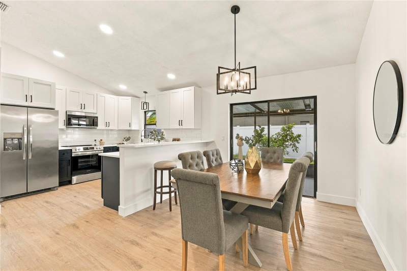 3 bedroom Single Family Residence at 11233 Elmfield Drive, Country Run Unit 3, Tampa — photo 4