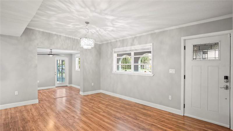 3 bedroom Single Family Residence at 1300 S Dewey Street, Bishop'S Sub, Eustis — photo 4