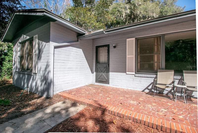 5 bedroom Single Family Residence at 2016 NW 7th Place, Murrey Hill Court, Gainesville — photo 2