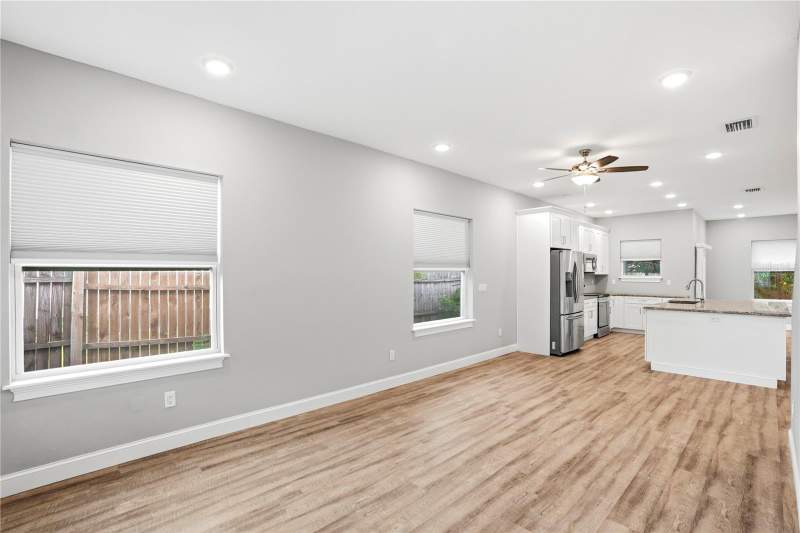 3 bedroom Single Family Residence at 1712 31ST AVENUE, FIRST GOWDY SUB, ST PETERSBURG — photo 4