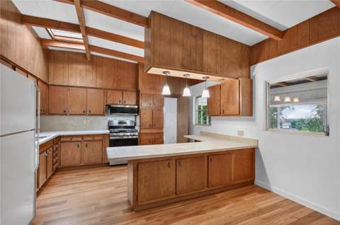 2435 Broadvue Ave, Eustis FL - photo 9 of 39