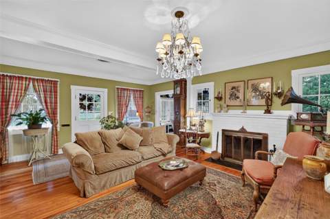 1046 N McDonald Street, Mount Dora FL - photo 6 of 6