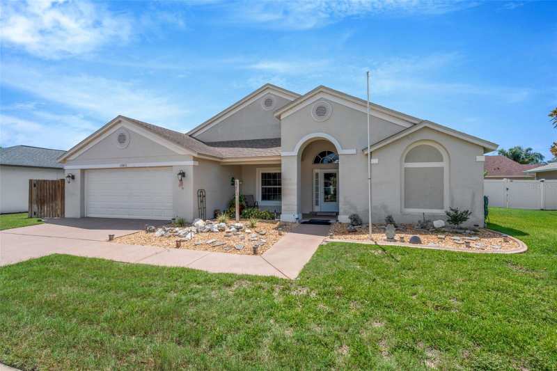 3 bedroom Single Family Residence at 13853 Pimberton Drive, Fairway Oaks, Hudson — photo 1