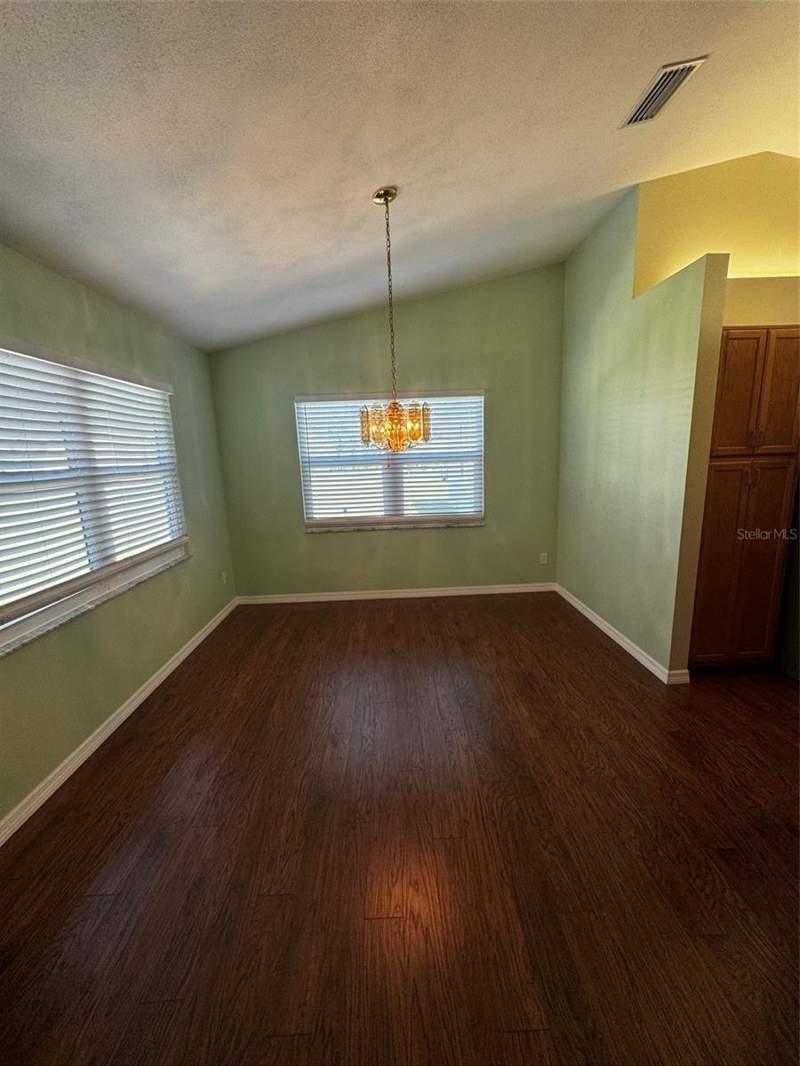 3 bedroom Single Family Residence at 40101 Bowtie Drive, Lady Lake, Lady Lake — photo 5