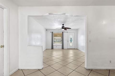 5923 Yorkshire Road, Tampa FL - photo 12 of 47