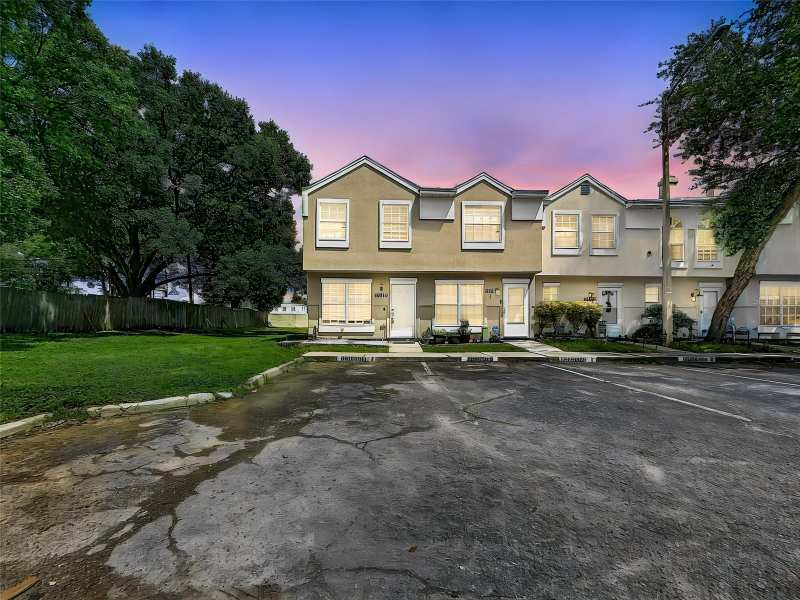 3 bedroom Townhouse at 6601 121st Avenue #J, Pinebrook Estates, Largo — photo 1