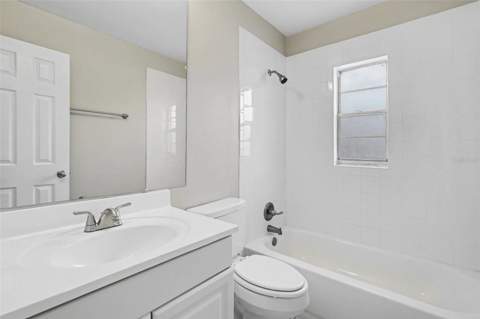301 Regal Park Drive, Valrico FL - photo 14 of 17