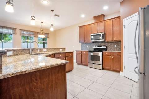 2210 Valterra Vista Way, Valrico FL - photo 17 of 57
