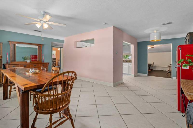 3 bedroom Single Family Residence at 9812 51ST AVENUE, BAY PINES ESTATES, ST PETERSBURG — photo 5