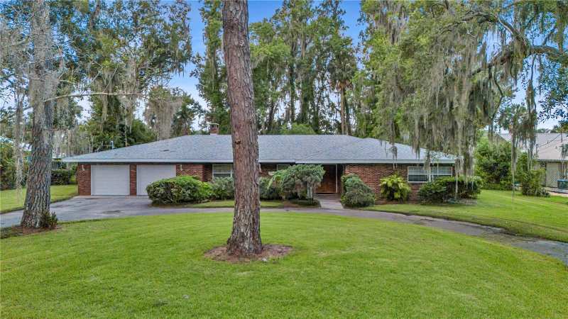 4 bedroom Single Family Residence at 1940 Alice Drive, Astor, Astor — photo 1