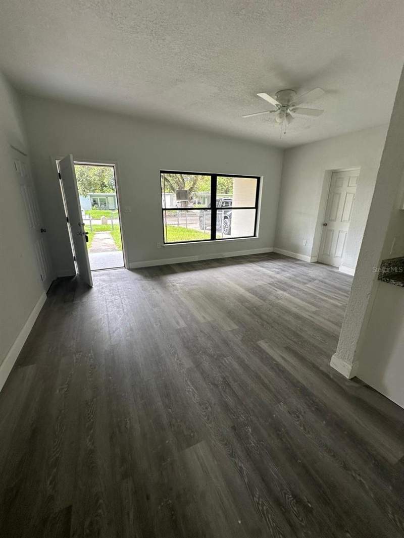 4 bedroom Single Family Residence at 4514 Arch Street, Lake Lawne Shores Add 02, Orlando — photo 2