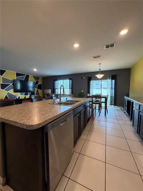 1876 Cassidy Knoll Drive, Kissimmee FL - photo 9 of 44