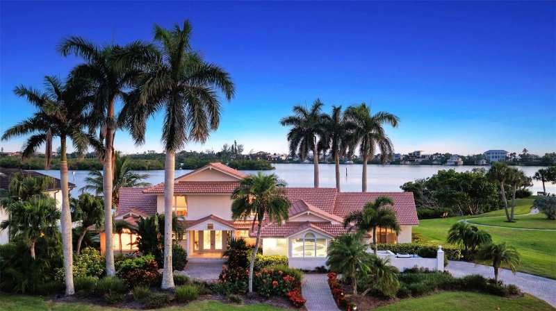 3 bedroom Single Family Residence at 321 Lookout Point Drive, Southbay Yacht & Racquet Club, Osprey — photo 1