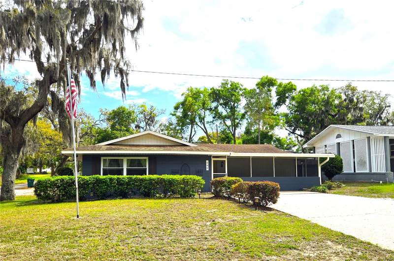 Eustis Ubeguilda Heights
