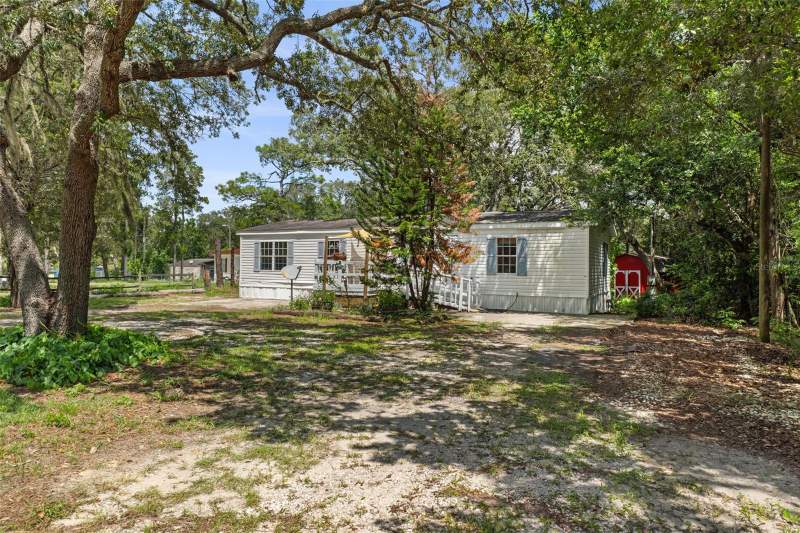 3 bedroom Manufactured Home at 3322 Susan Drive, Weeki Wachee Heights, Spring Hill — photo 2