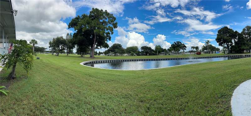 2 bedroom Mobile Home at 1100 Belcher Road #454, Fairway Village Mobile Home Park Unrec, Largo — photo 4