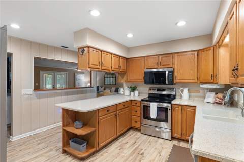 15620 Hays Road, Spring Hill FL - photo 10 of 79