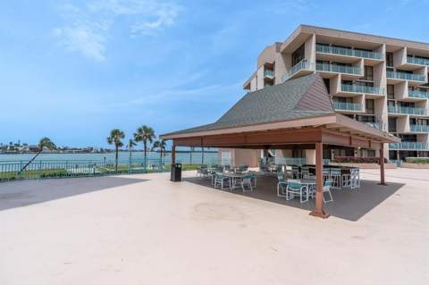 1 Key Capri #102E, Treasure Island FL - photo 6 of 6