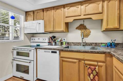 3811 N Oak Drive #E51, Tampa FL - photo 6 of 6