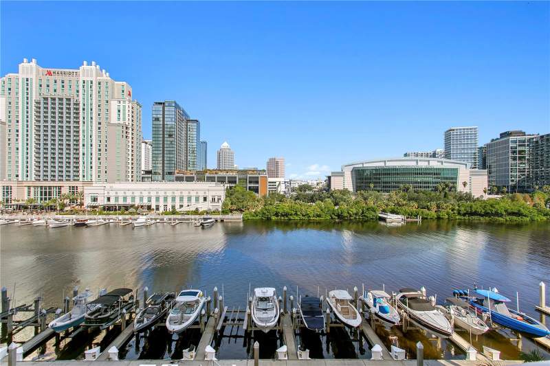 2 bedroom Condominium at 371 Channelside Walk Way #403, The Grandview A Condominium, Tampa — photo 2