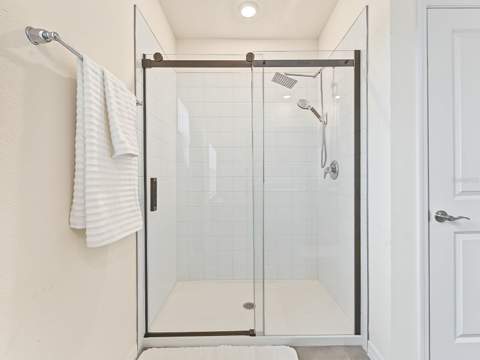 36013 Ellsworth Place, Zephyrhills FL - photo 17 of 26