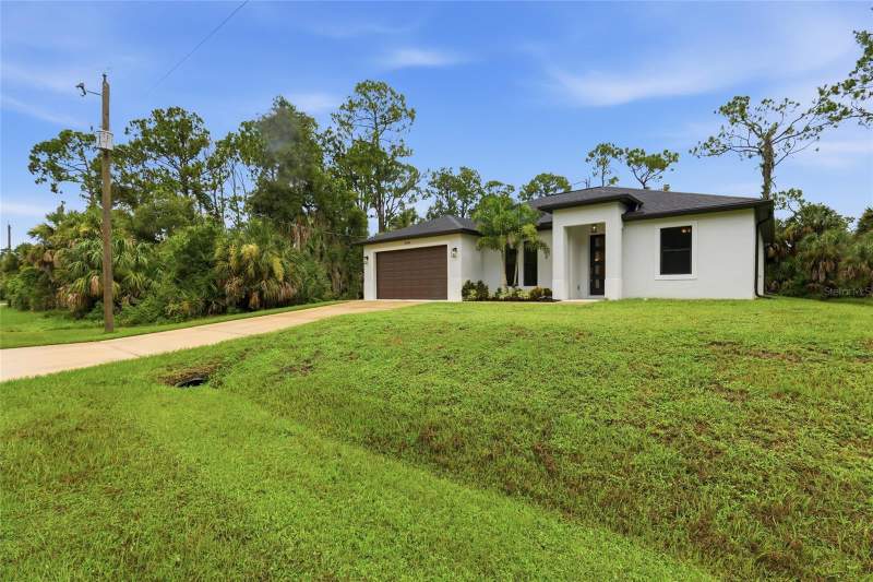 3 bedroom Single Family Residence at 14390 Maddock Avenue, Port Charlotte Sec 048, Port Charlotte — photo 4