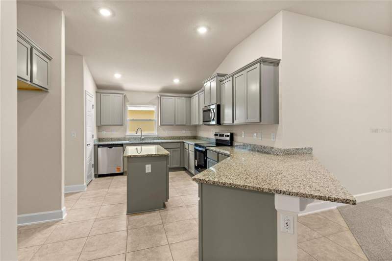 4 bedroom Single Family Residence at 7576 BENT TREE LOOP, HARMONY CENTRAL, ST CLOUD — photo 4