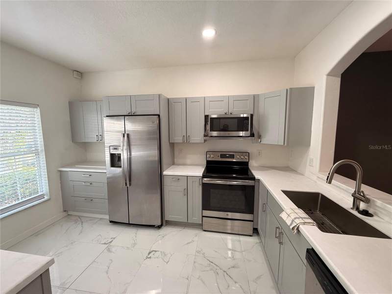 2 bedroom Townhouse at 3454 High Hampton Circle, Williams Crossing, Tampa — photo 2