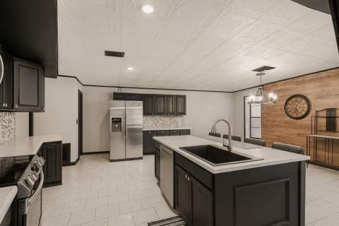 9027 Bonnet Way, Weeki Wachee FL - photo 8 of 27