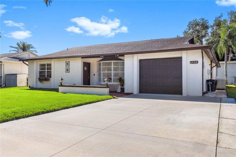 3 bedroom Single Family Residence at 6432 Meadowbrook Lane, Meadows, New Port Richey — photo 3