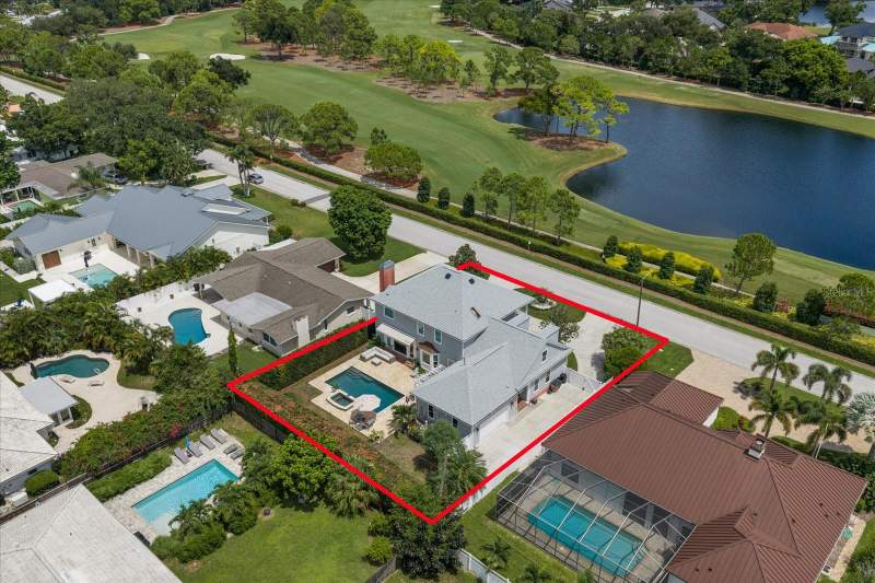 4 bedroom Single Family Residence at 1322 Golf View Drive, Belleair Estates, Belleair — photo 2