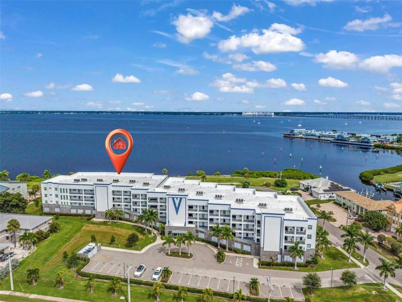 2 bedroom Condominium at 1425 Park Beach Circle #124, Paradise Pointe, Punta Gorda — photo 4