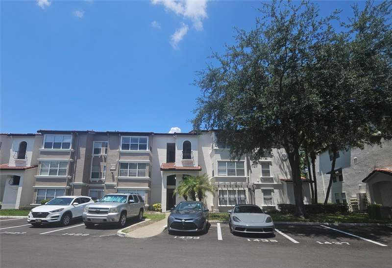 2 bedroom Condominium at 5160 CONROY ROAD #37, RESIDENCES AT VILLA MEDICI, ORLANDO — photo 1