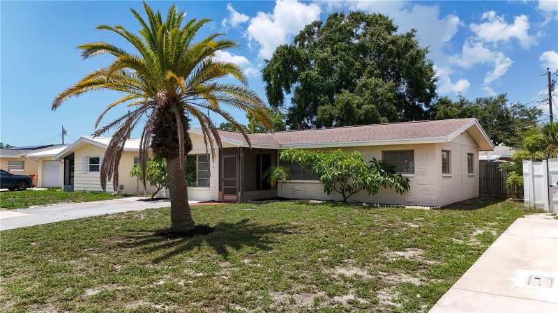 3 bedroom Single Family Residence at 12535 79th Avenue, Boca Ciega Ridge Sub, Seminole — photo 1