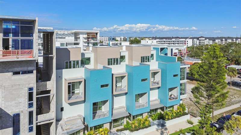 3 bedroom Condominium at 1343 4th Street #202, Vista Urbana, Sarasota — photo 1