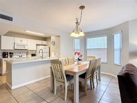 8710 Rain Forest Place #B, Kissimmee FL - photo 7 of 28