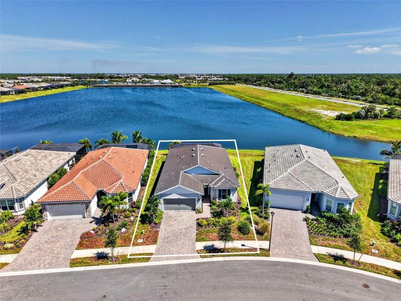 3 bedroom Single Family Residence at 26044 Seastone Drive, Beachwalk By Manasota Key Ph, Englewood — photo 3