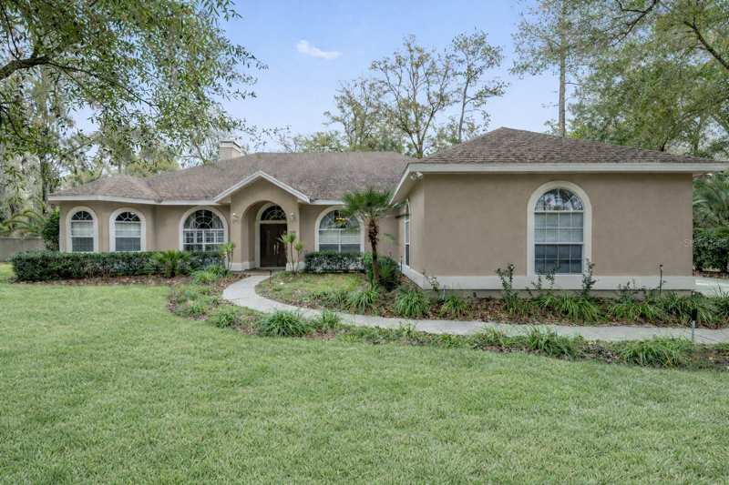 4 bedroom Single Family Residence at 9350 SW 46th Place, Haile Plantation Unit 26 Ph I, Gainesville — photo 1