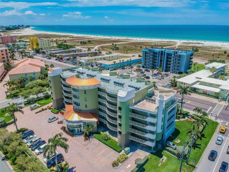 2 bedroom Condo - Hotel at 11605 Gulf Boulevard #402, Crystal Palms Bch Resort At Treasure Island Condo, Treasure Island — photo 3